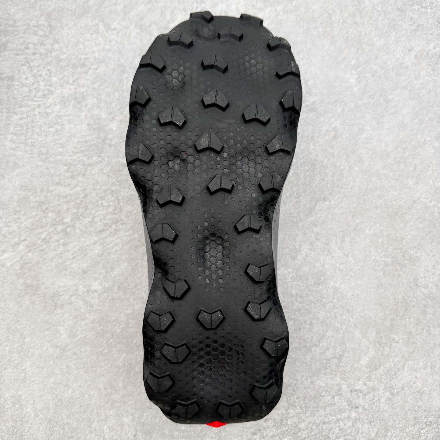 SALOMON萨洛蒙 ULTRA GLIDE 4 减震轻便透气舒适全地形 越野跑鞋 SALOMON诞生于