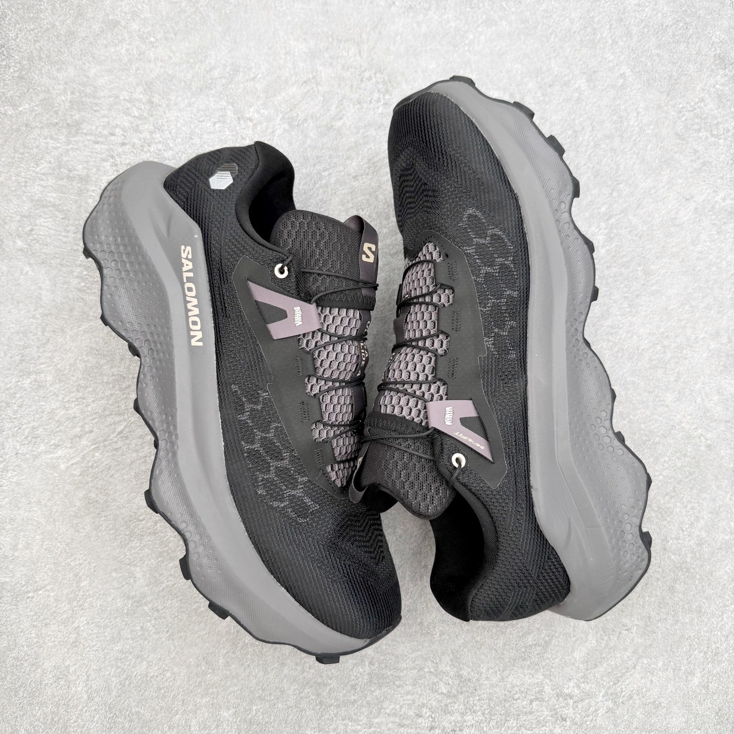 SALOMON萨洛蒙 ULTRA GLIDE 4 减震轻便透气舒适全地形 越野跑鞋 SALOMON诞生于