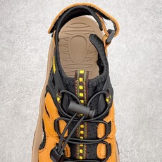 ecco爱步 BIOM LITE W 25秋舒适百搭时尚气质低帮生活休闲鞋凉鞋 ECCO以三大核心特征为 ecco爱步 BIOM LITE W 25秋舒适百搭时尚气质低帮生活休闲鞋凉鞋 ECCO以三大核心特征为
