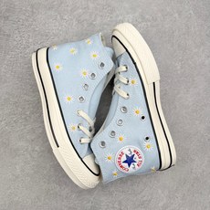 Converse Chuck 70s 雏菊刺绣🌼匡威复古刺绣小花休闲高帮帆布鞋采用经典1970s高帮鞋型 Converse Chuck 70s 雏菊刺绣🌼匡威复古刺绣小花休闲高帮帆布鞋采用经典1970s高帮鞋型
