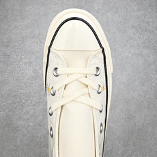 Converse Chuck 70s 雏菊刺绣🌼匡威复古刺绣小花休闲高帮帆布鞋采用经典1970s高帮鞋型 Converse Chuck 70s 雏菊刺绣🌼匡威复古刺绣小花休闲高帮帆布鞋采用经典1970s高帮鞋型