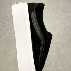 Vans Premium Old Skool高端支线 新款复古百搭麂皮休闲板鞋鞋面采用全麂皮材质打造 质 Vans Premium Old Skool高端支线 新款复古百搭麂皮休闲板鞋鞋面采用全麂皮材质打造 质