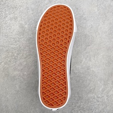 Vans Premium Old Skool高端支线 新款复古百搭麂皮休闲板鞋鞋面采用全麂皮材质打造 质 Vans Premium Old Skool高端支线 新款复古百搭麂皮休闲板鞋鞋面采用全麂皮材质打造 质