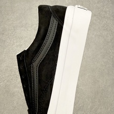 Vans Premium Old Skool高端支线 新款复古百搭麂皮休闲板鞋鞋面采用全麂皮材质打造 质 Vans Premium Old Skool高端支线 新款复古百搭麂皮休闲板鞋鞋面采用全麂皮材质打造 质