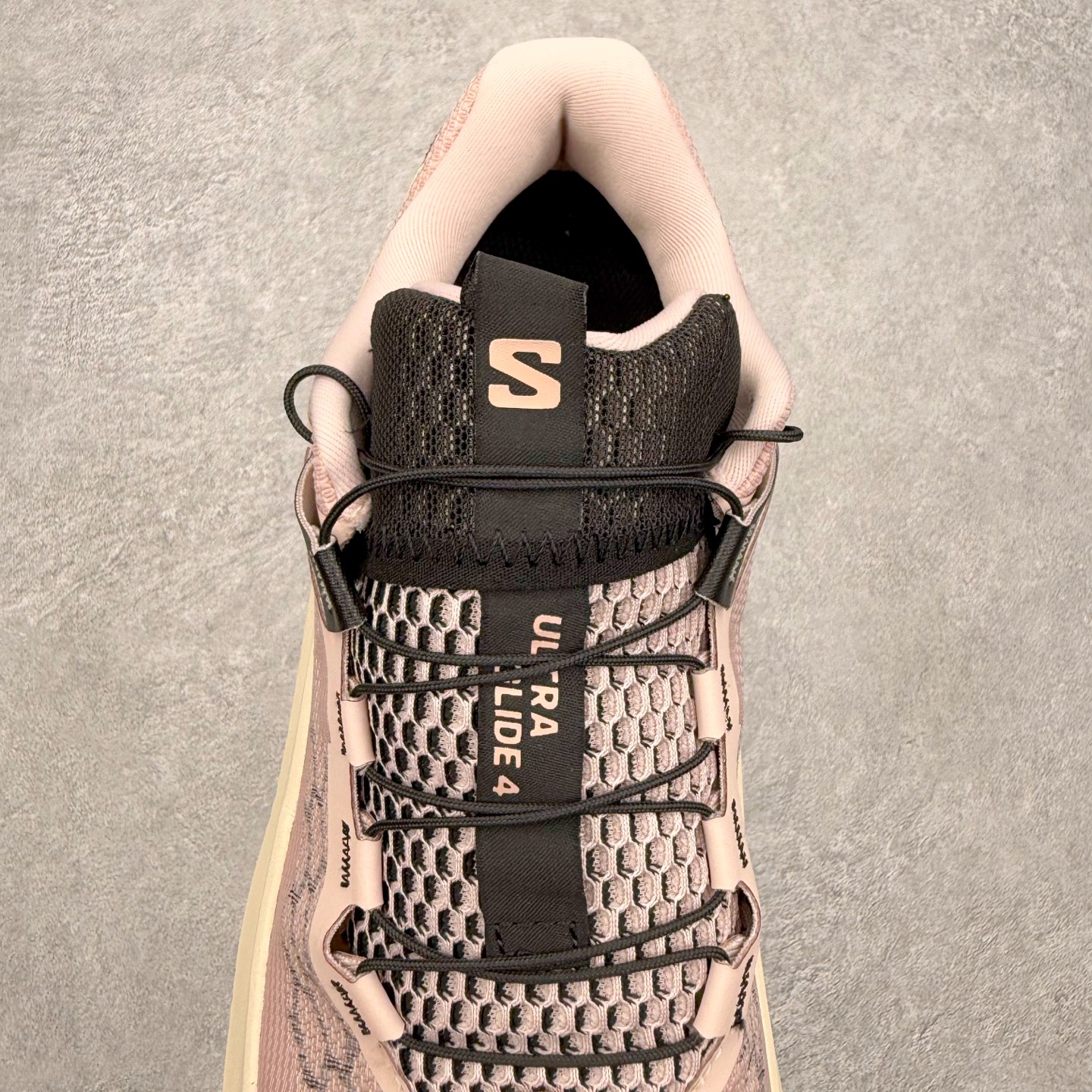 SALOMON萨洛蒙 ULTRA GLIDE 4 减震轻便透气舒适全地形 越野跑鞋 SALOMON诞生于