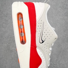 NK Air Max 1 初代复古气垫慢跑鞋 由Tinker Hatfeld和Mark Parker在1 NK Air Max 1 初代复古气垫慢跑鞋 由Tinker Hatfeld和Mark Parker在1