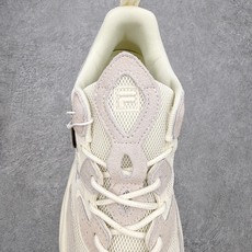 FILA斐乐 Mars 2 火星2.0 舒适百搭 低帮 生活休闲鞋 女款 FUSION 系列传承了 FI FILA斐乐 Mars 2 火星2.0 舒适百搭 低帮 生活休闲鞋 女款 FUSION 系列传承了 FI