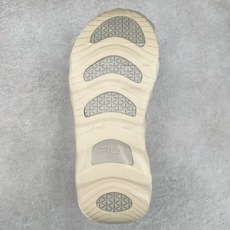 FILA斐乐 CROISSANT XMAS 织物合成革 可颂面包鞋 潮流舒适 减震防滑增高 低帮 老爹鞋 FILA斐乐 CROISSANT XMAS 织物合成革 可颂面包鞋 潮流舒适 减震防滑增高 低帮 老爹鞋