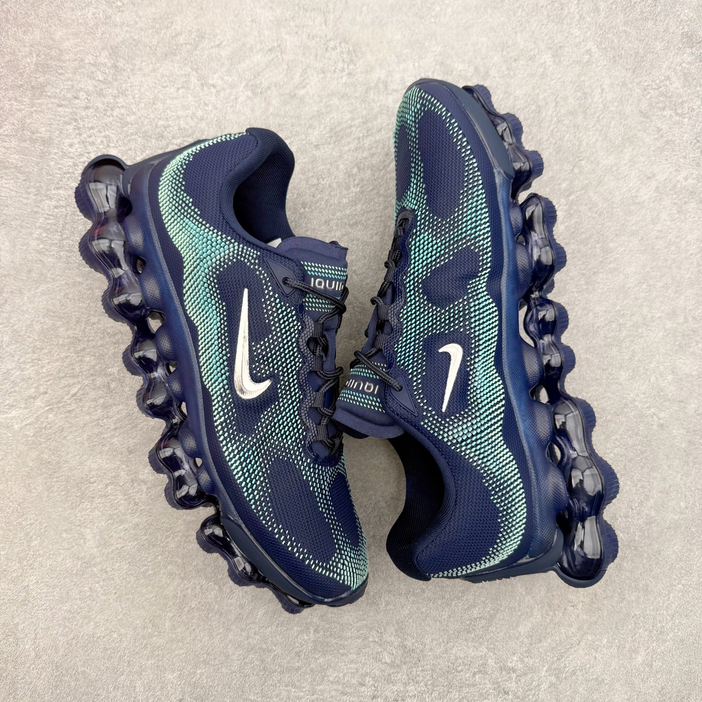 NK AIR LIQUID MAX 2026S 毒箭蛙新款气垫跑步鞋 Liquid Max 传承四十年 