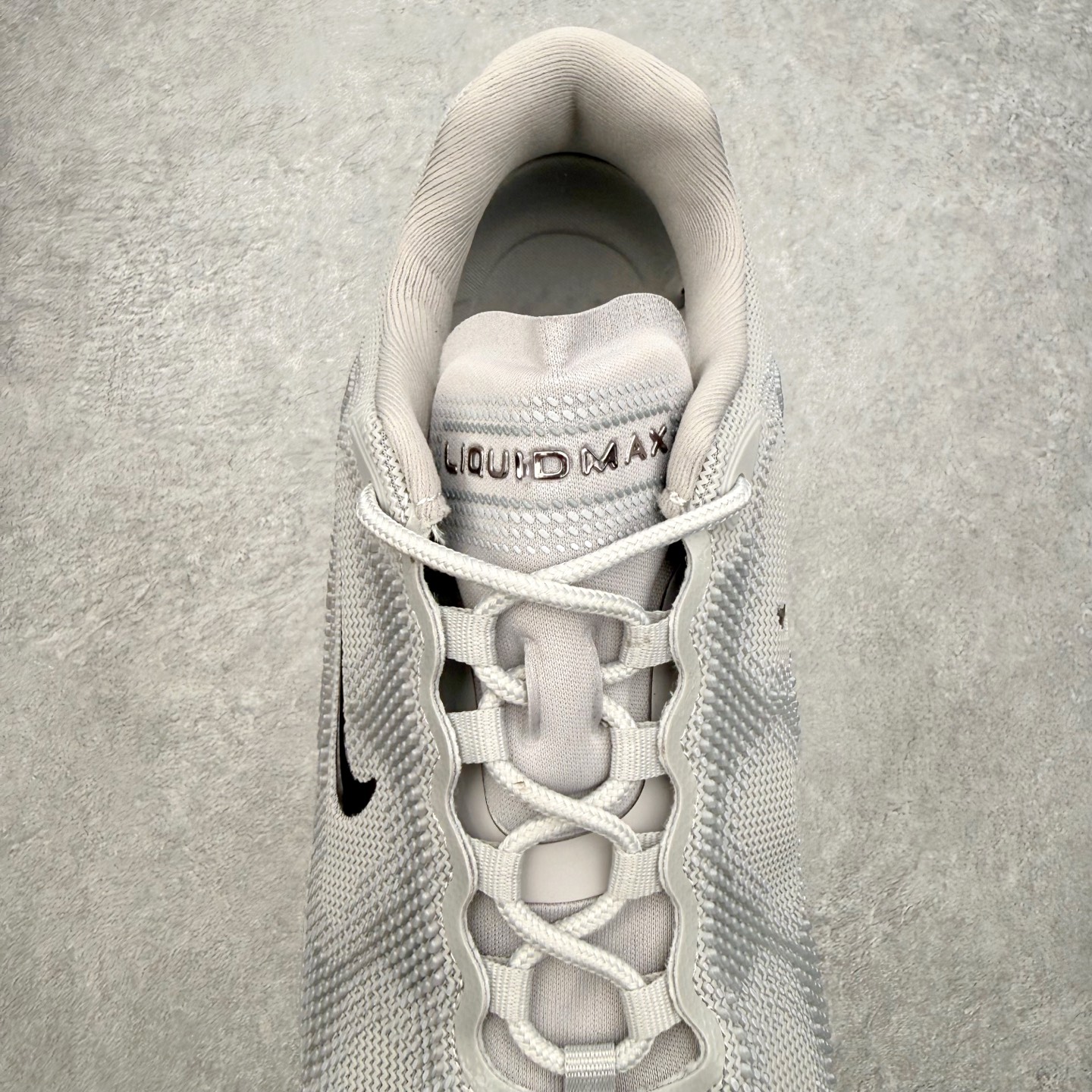 NK AIR LIQUID MAX 2026S 毒箭蛙新款气垫跑步鞋 Liquid Max 传承四十年 