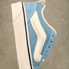 Vans Knu Skool 蓝白肥胖版立体大Logo 加厚鞋舌低帮复古休闲硫化面包鞋货号:VN000D Vans Knu Skool 蓝白肥胖版立体大Logo 加厚鞋舌低帮复古休闲硫化面包鞋货号:VN000D