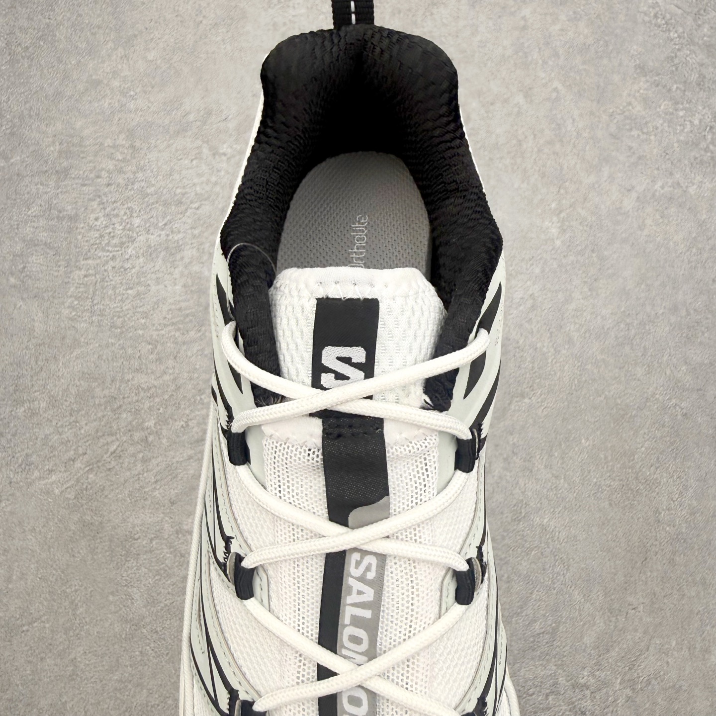 ＃纯原福利‼️Salomon 萨洛蒙 XT-6 复古机能户外跑鞋 这双XT-6 鞋面以锯齿状的包裹系统呈