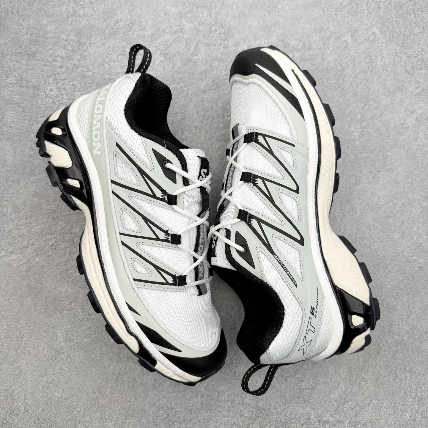 ＃纯原福利‼️Salomon 萨洛蒙 XT-6 复古机能户外跑鞋 这双XT-6 鞋面以锯齿状的包裹系统呈