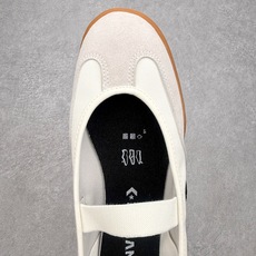 Converse Run Star Trainer复古松紧带 芭蕾风玛丽珍德训鞋鞋型设计采用浅口芭蕾鞋轮 Converse Run Star Trainer复古松紧带 芭蕾风玛丽珍德训鞋鞋型设计采用浅口芭蕾鞋轮