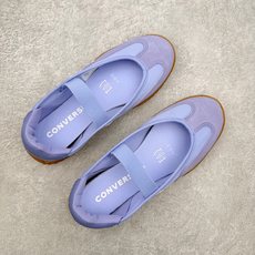 Converse Run Star Trainer复古松紧带 芭蕾风玛丽珍德训鞋鞋型设计采用浅口芭蕾鞋轮 Converse Run Star Trainer复古松紧带 芭蕾风玛丽珍德训鞋鞋型设计采用浅口芭蕾鞋轮
