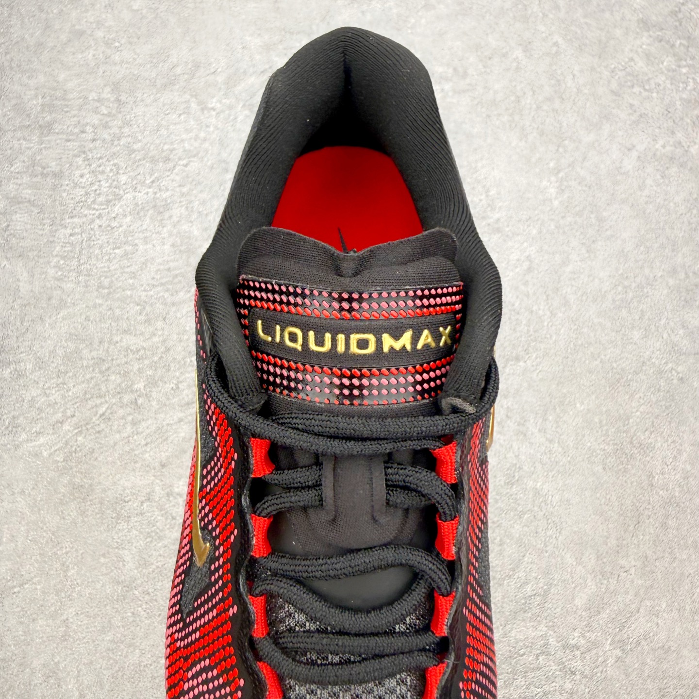 NK AIR LIQUID MAX 2026S 毒箭蛙新款气垫跑步鞋 Liquid Max 传承四十年 
