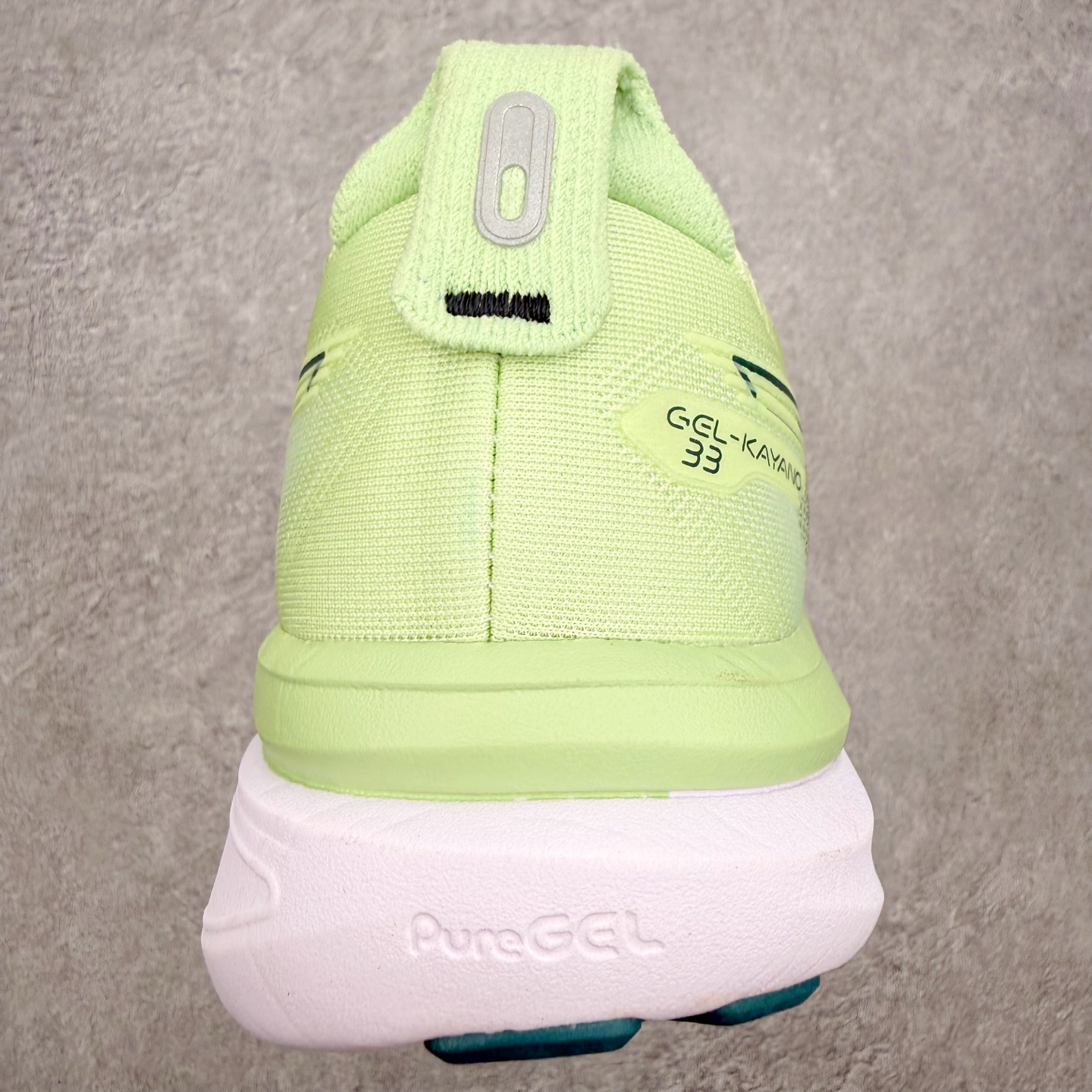 ASICS GEL-KAYANO 33 舒适贴合透气支撑回弹跑步鞋 ASICS（亚瑟士）是日本实业家鬼冢