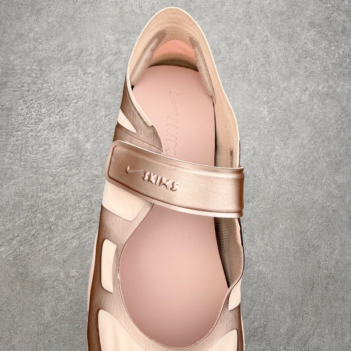 NK × SKIMS Air Rift 舒适贴合 低帮 生活休闲鞋 实拍调校N版已经零色差零失真 百分百