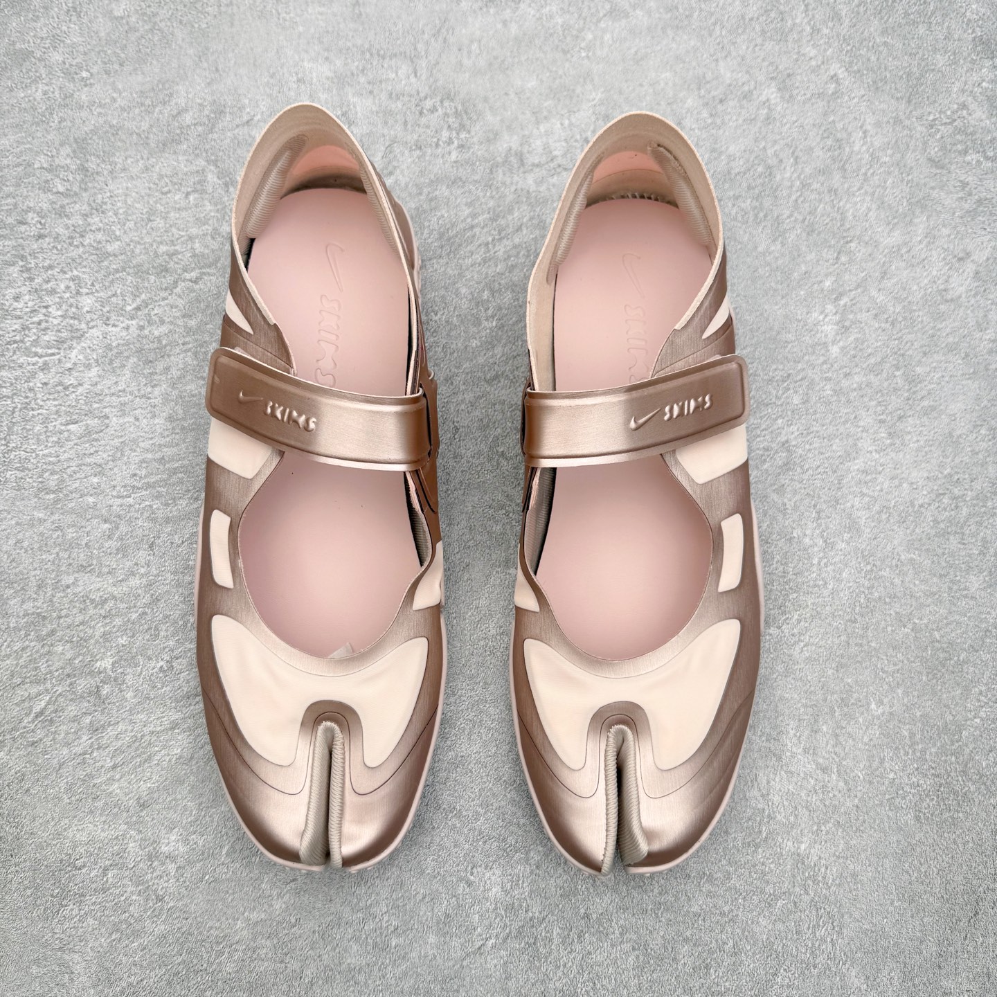 NK × SKIMS Air Rift 舒适贴合 低帮 生活休闲鞋 实拍调校N版已经零色差零失真 百分百