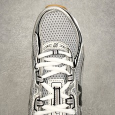 New Balance MR740 NB新百伦系列复古老爹风休闲运动慢跑鞋 采用轻质牛剖革拼接透气网眼衬 New Balance MR740 NB新百伦系列复古老爹风休闲运动慢跑鞋 采用轻质牛剖革拼接透气网眼衬