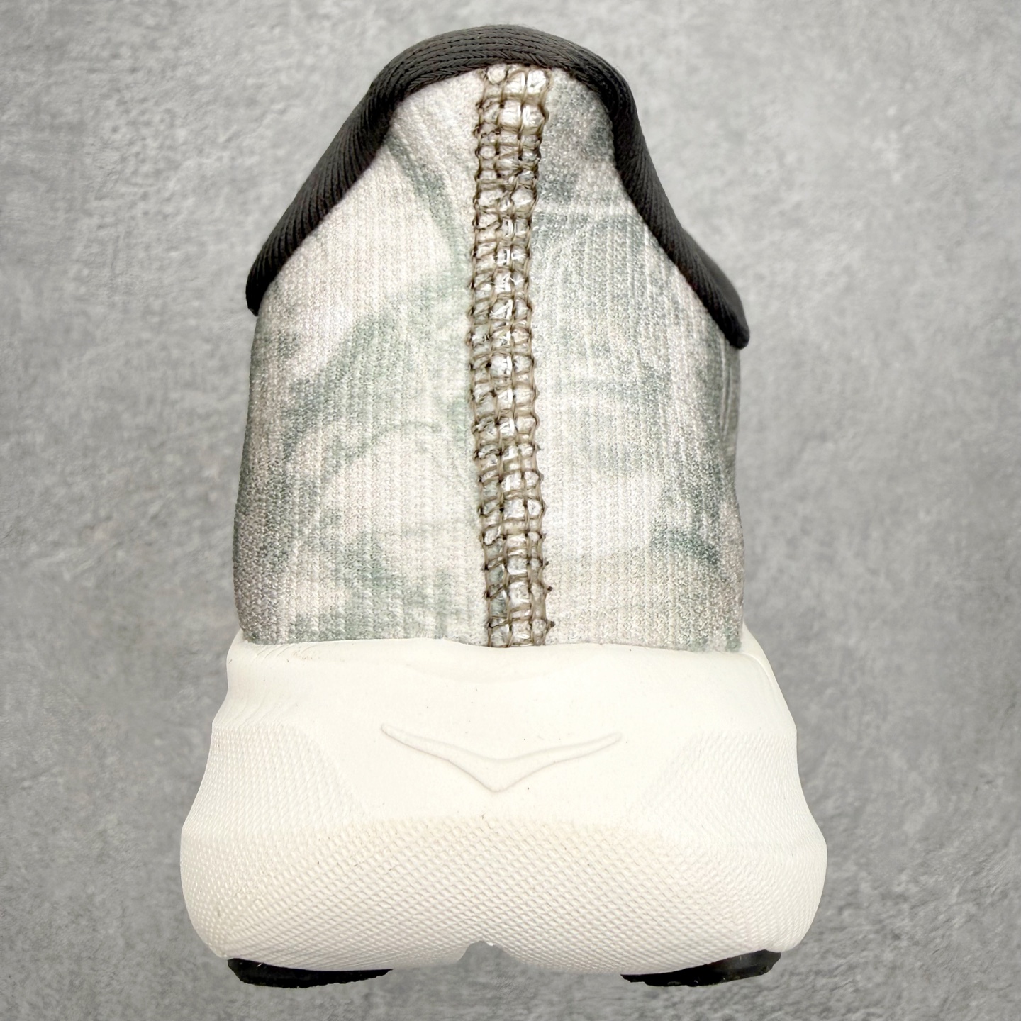 HOKA ONE ONE × John Elliott Rocket X 3 舒适贴合跑步鞋 男女同款 
