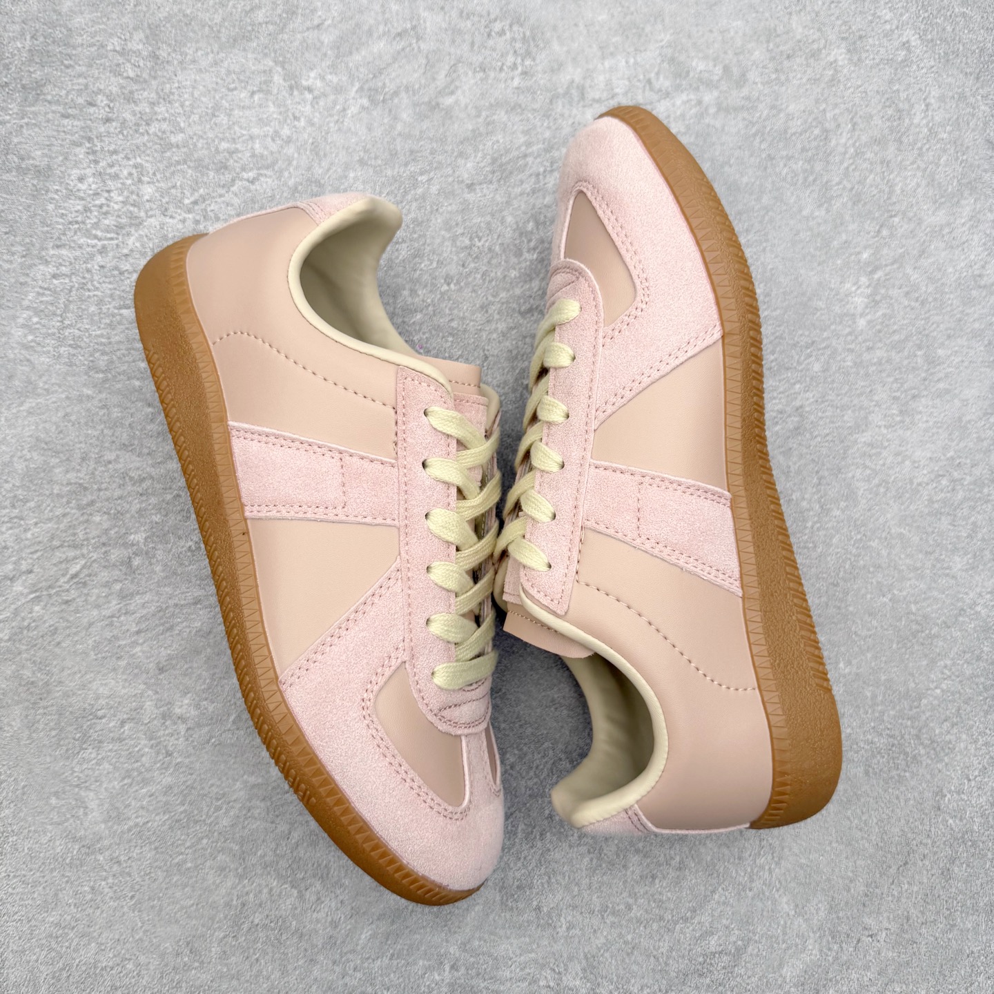 ＃TG Maison Margiela Calfskin Replica 马吉拉复古低帮时尚德训鞋 上万