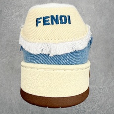 #TG FENDI 芬迪 Match sneaters低帮运动鞋 独家定制 选用优质材料,精细制作。经典 #TG FENDI 芬迪 Match sneaters低帮运动鞋 独家定制 选用优质材料,精细制作。经典