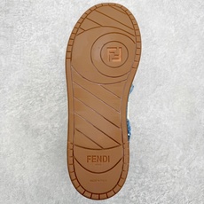 #TG FENDI 芬迪 Match sneaters低帮运动鞋 独家定制 选用优质材料,精细制作。经典 #TG FENDI 芬迪 Match sneaters低帮运动鞋 独家定制 选用优质材料,精细制作。经典