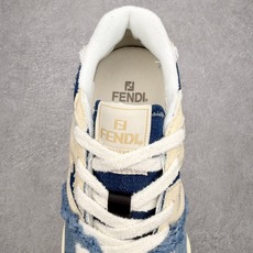 #TG FENDI 芬迪 Match sneaters低帮运动鞋 独家定制 选用优质材料,精细制作。经典 #TG FENDI 芬迪 Match sneaters低帮运动鞋 独家定制 选用优质材料,精细制作。经典