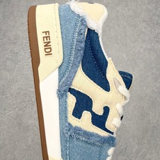 #TG FENDI 芬迪 Match sneaters低帮运动鞋 独家定制 选用优质材料,精细制作。经典 #TG FENDI 芬迪 Match sneaters低帮运动鞋 独家定制 选用优质材料,精细制作。经典