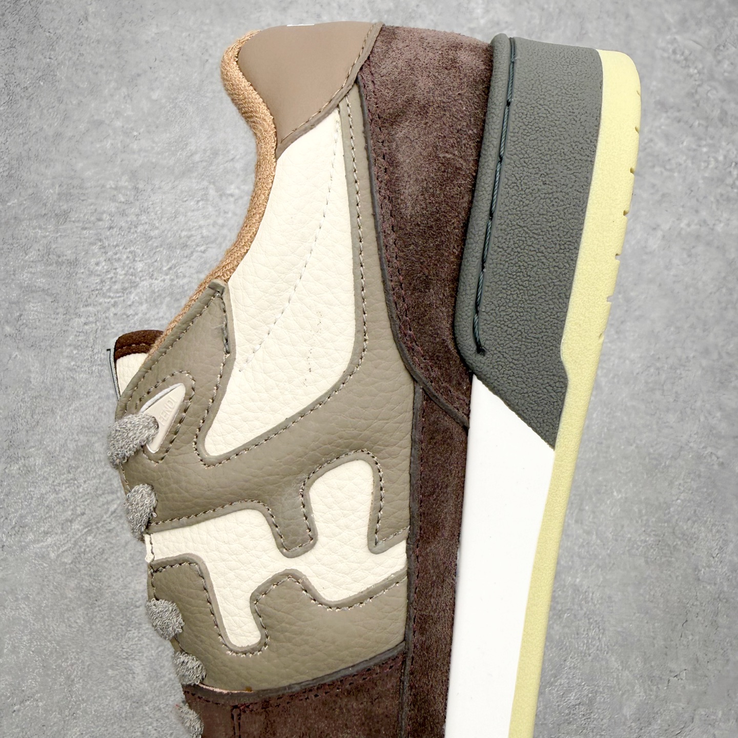 ＃TG FENDI 芬迪 Match sneaters低帮运动鞋 独家定制 选用优质材料，精细制作。经典