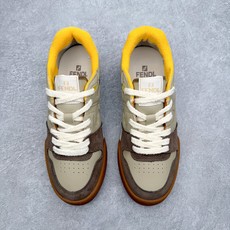 #TG FENDI 芬迪 Match sneaters低帮运动鞋 独家定制 选用优质材料,精细制作。经典 #TG FENDI 芬迪 Match sneaters低帮运动鞋 独家定制 选用优质材料,精细制作。经典