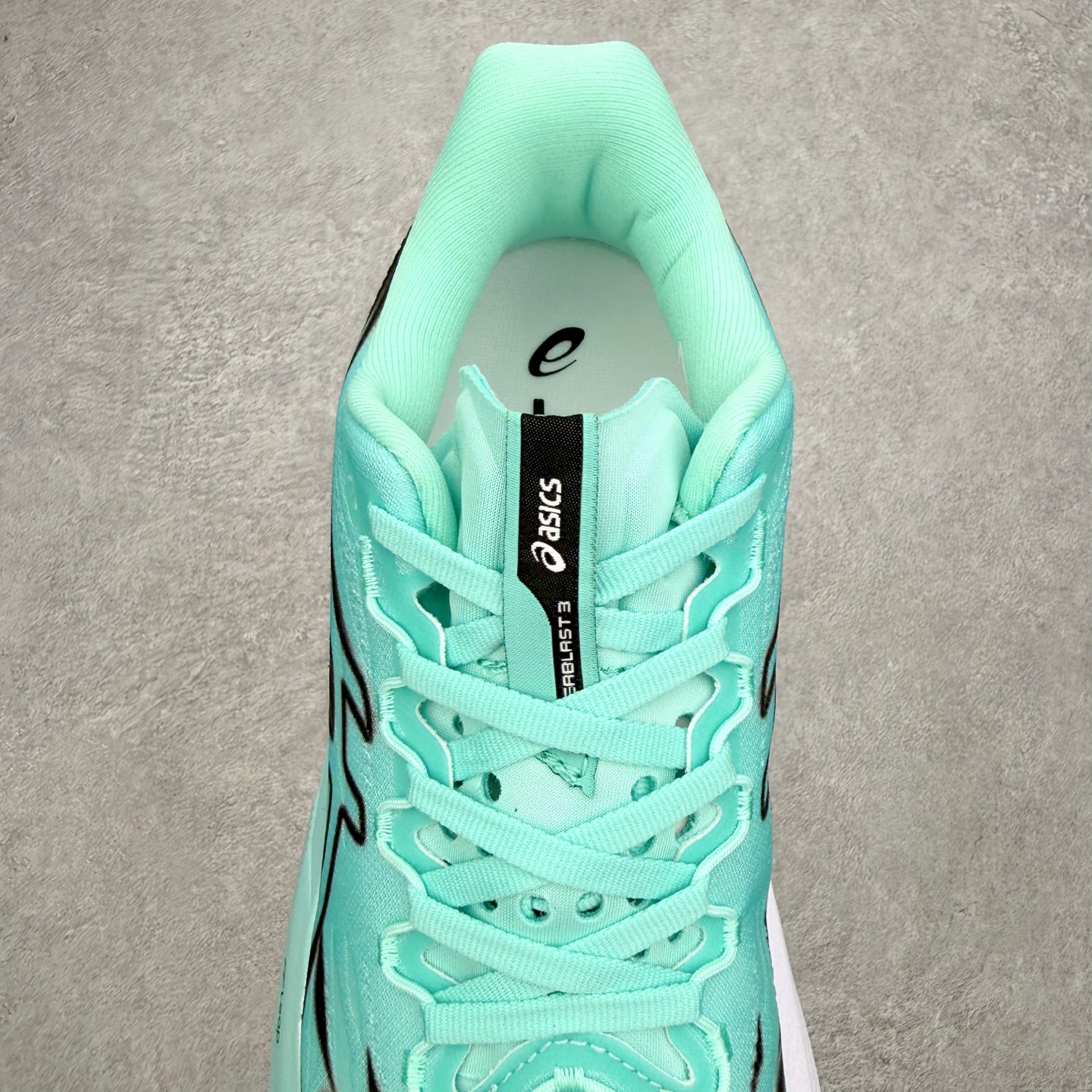 ＃XN ASICS NOVABLAST 5 舒适百搭低帮马拉松训练竞速跑步鞋 ASICS（亚瑟士）是日本