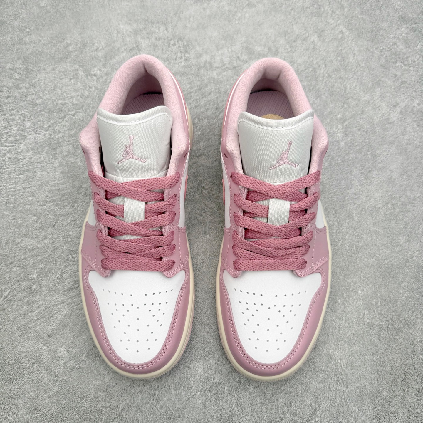 ＃DT纯原 Air Jordan AJ1 Low 低帮 粉白 DC0774-607 终端优势供应 市面中