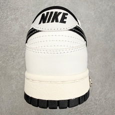 #YC纯原 NK Dunk Low 旷野之息 GB0418-172 当经典的轮廓褪去浮华,鞋身大面积采用 #YC纯原 NK Dunk Low 旷野之息 GB0418-172 当经典的轮廓褪去浮华,鞋身大面积采用
