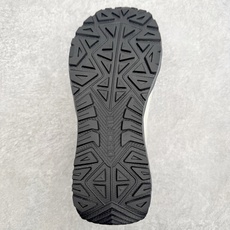 迪桑特DESCENTE Running EASE AIR WIRE缓震透气轻便 跑步鞋 男款 DESCE 迪桑特DESCENTE Running EASE AIR WIRE缓震透气轻便 跑步鞋 男款 DESCE