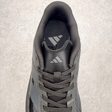 AD Hyperboost Edge 爆米花缓震舒适贴合跑步鞋 在 BOOST 之前冠以了 “HYPER AD Hyperboost Edge 爆米花缓震舒适贴合跑步鞋 在 BOOST 之前冠以了 “HYPER