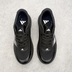 AD Hyperboost Edge 爆米花缓震舒适贴合跑步鞋 在 BOOST 之前冠以了 “HYPER AD Hyperboost Edge 爆米花缓震舒适贴合跑步鞋 在 BOOST 之前冠以了 “HYPER