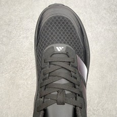 AD Hyperboost Edge 爆米花缓震舒适贴合跑步鞋 在 BOOST 之前冠以了 “HYPER AD Hyperboost Edge 爆米花缓震舒适贴合跑步鞋 在 BOOST 之前冠以了 “HYPER