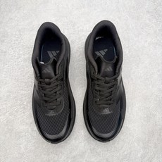 AD Hyperboost Edge 爆米花缓震舒适贴合跑步鞋 在 BOOST 之前冠以了 “HYPER AD Hyperboost Edge 爆米花缓震舒适贴合跑步鞋 在 BOOST 之前冠以了 “HYPER