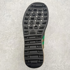 AD Terrex CC Boat 运动溯溪鞋户外涉水鞋 在夏日保持舒爽 采用舒适网材鞋面 MD大底 旨 AD Terrex CC Boat 运动溯溪鞋户外涉水鞋 在夏日保持舒爽 采用舒适网材鞋面 MD大底 旨