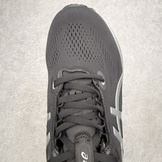 ASICS GEL-KAYANO 33 舒适贴合透气支撑回弹跑步鞋 ASICS(亚瑟士)是日本实业家鬼冢 ASICS GEL-KAYANO 33 舒适贴合透气支撑回弹跑步鞋 ASICS(亚瑟士)是日本实业家鬼冢