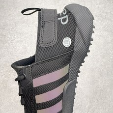 AD Terrex CC Boat 运动溯溪鞋户外涉水鞋 在夏日保持舒爽 采用舒适网材鞋面 MD大底 旨 AD Terrex CC Boat 运动溯溪鞋户外涉水鞋 在夏日保持舒爽 采用舒适网材鞋面 MD大底 旨