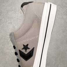Converse Sport Casual 星箭美式经典低帮滑板帆布鞋鞋面采用精选厚实透气帆布,挺括有型 Converse Sport Casual 星箭美式经典低帮滑板帆布鞋鞋面采用精选厚实透气帆布,挺括有型