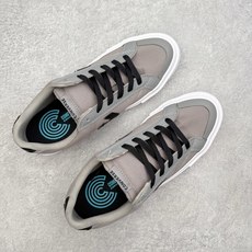 Converse Sport Casual 星箭美式经典低帮滑板帆布鞋鞋面采用精选厚实透气帆布,挺括有型 Converse Sport Casual 星箭美式经典低帮滑板帆布鞋鞋面采用精选厚实透气帆布,挺括有型