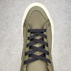 Converse Sport Casual 星箭美式经典低帮滑板帆布鞋鞋面采用精选厚实透气帆布,挺括有型 Converse Sport Casual 星箭美式经典低帮滑板帆布鞋鞋面采用精选厚实透气帆布,挺括有型