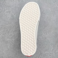 CIVILIST BERLIN x Vans Sk8-Low柏林街头文化碰撞Vans经典滑板基因,以「S CIVILIST BERLIN x Vans Sk8-Low柏林街头文化碰撞Vans经典滑板基因,以「S