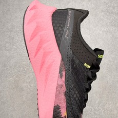 Saucony Endorphin Pro啡鹏 4 碳板竞速训练 低帮跑步鞋 Saucony(索康尼)是 Saucony Endorphin Pro啡鹏 4 碳板竞速训练 低帮跑步鞋 Saucony(索康尼)是