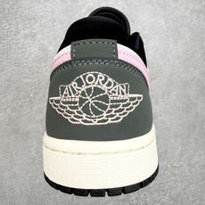 Air Jordan AJ1 Low 低帮 黑灰粉 II3788-003 终端优势供应 市面中低帮最具代 Air Jordan AJ1 Low 低帮 黑灰粉 II3788-003 终端优势供应 市面中低帮最具代