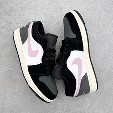 Air Jordan AJ1 Low 低帮 黑灰粉 II3788-003 终端优势供应 市面中低帮最具代 Air Jordan AJ1 Low 低帮 黑灰粉 II3788-003 终端优势供应 市面中低帮最具代